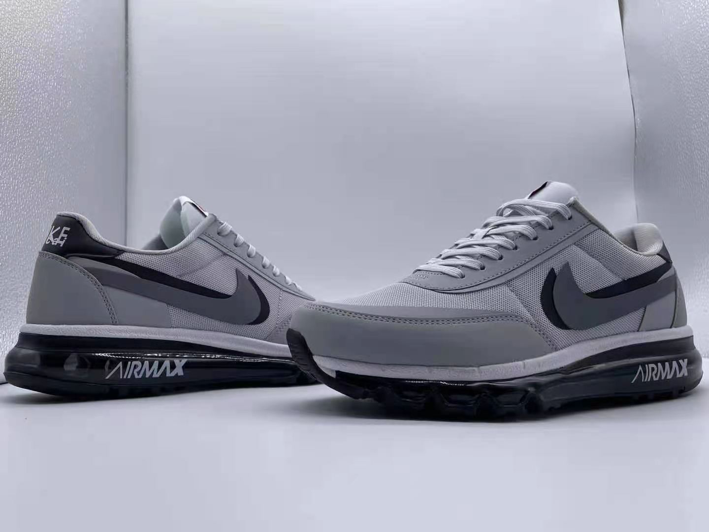 New Nike Air Max 2022 Grey Black Running Shoes